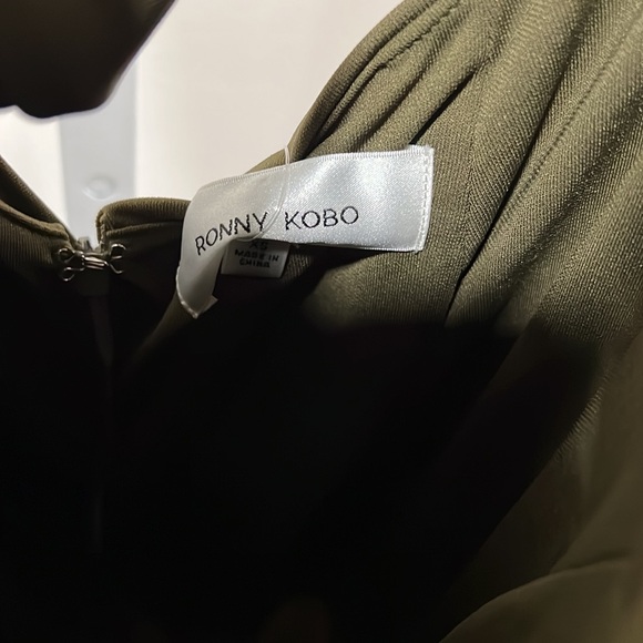 Ronny Kobo Hunter Hooded Gown - Picture 7 of 12